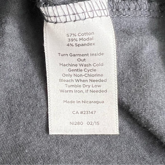 Talbots Petites Size LP Long Sleeved Animal Print Blouse - Picture 10 of 11